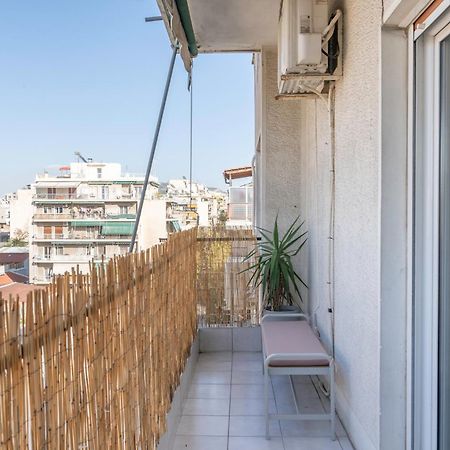 City Oasis: Newly Renovated 2Br Apt In City Center Афины Экстерьер фото