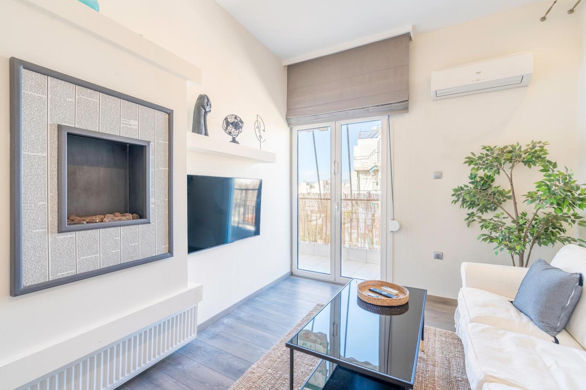 City Oasis: Newly Renovated 2Br Apt In City Center Афины Экстерьер фото